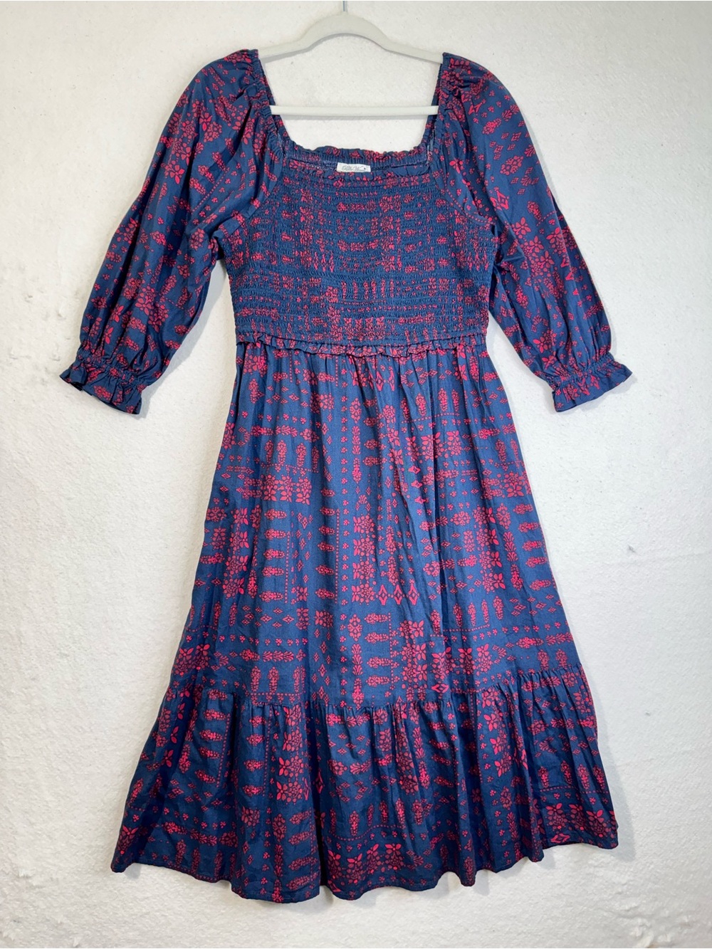 The Pioneer Woman Navy Smocked Bodice Midi Dress Red Floral Print Tiered Medium